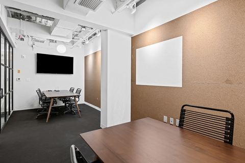 Private Meeting Room for 12