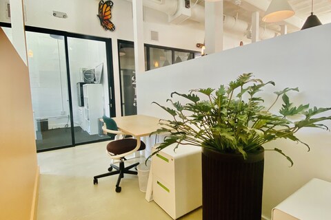 Dedicated Desk