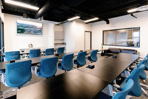  Modern Industrial Workshop with floor to ceiling windows near the strip