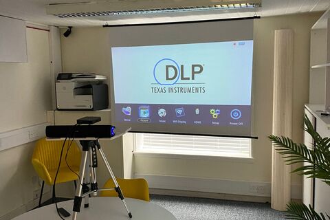 Co-Unity Meeting Room 
