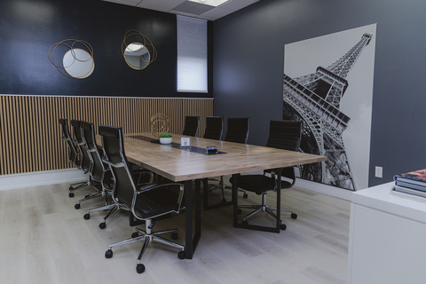 Conference Room (10-12 people)