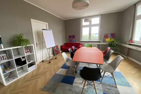 Andy: A room for not-at-all-boring meetings