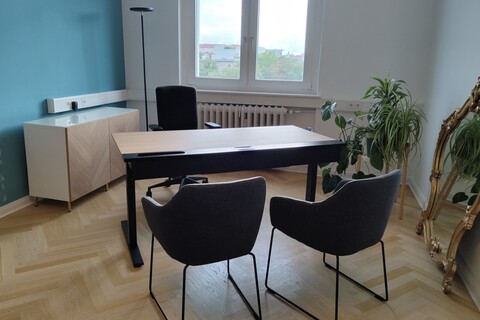 Berthe - A day-office with style.