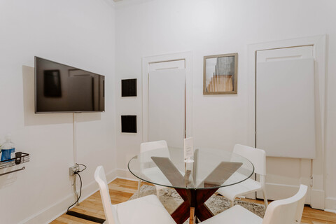 Baritone Room