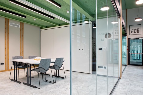 Trading Floor Left